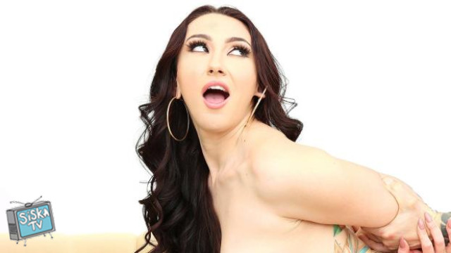 Mandy Muse Stripping and Stuffed