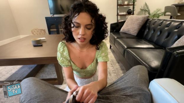 Satine Summers Promises To Be Good