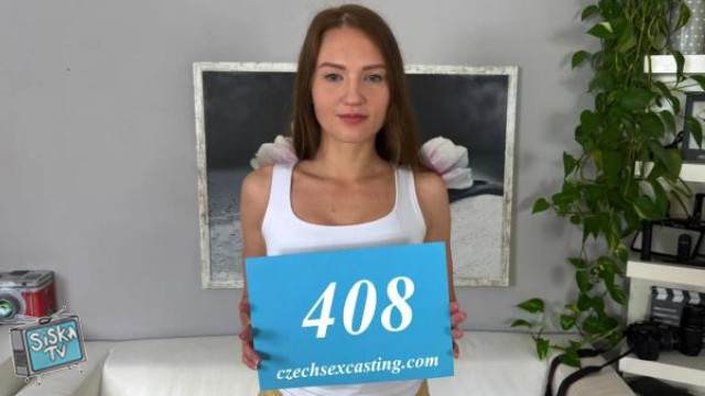 Russian babe Olivia Westsun fucks at the casting E408