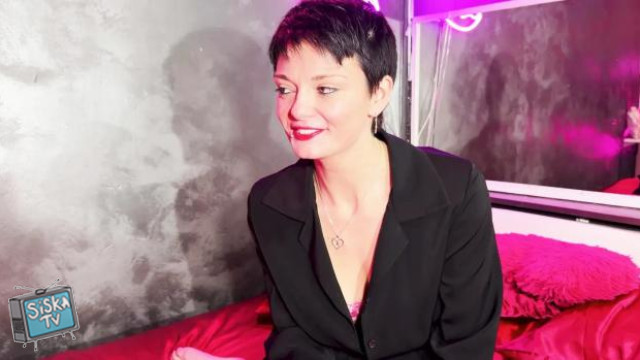 Angel allows himself to go further into hardcore...