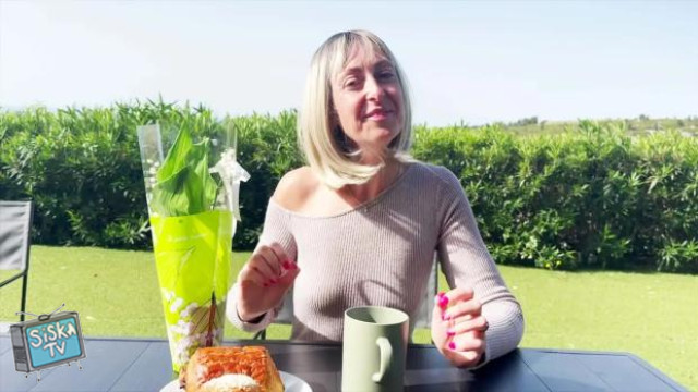 Lena, 40 years old, from Tours!