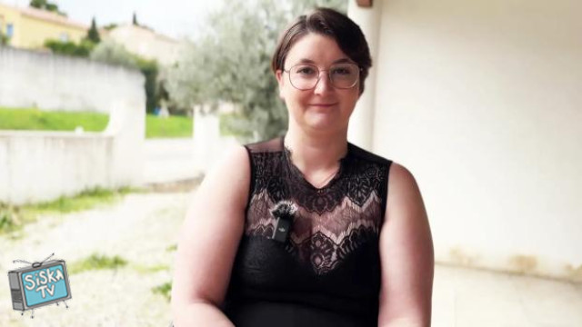 Lauf sucks two big dicks at the same time, like a champion!