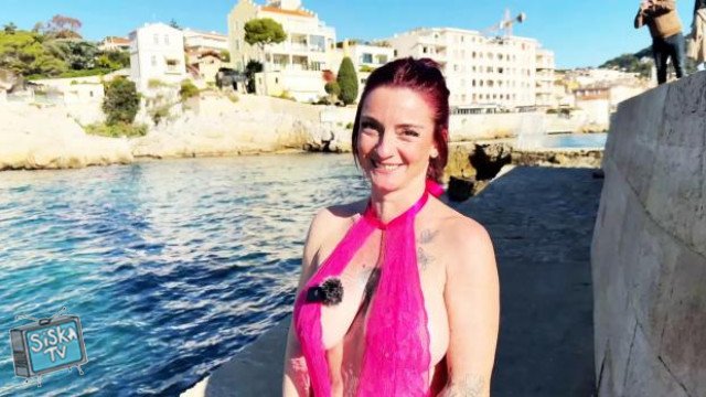 Paola is definitely not cold at all!