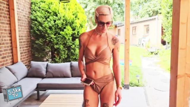 Jen, mischievous, naughty... and dirty!