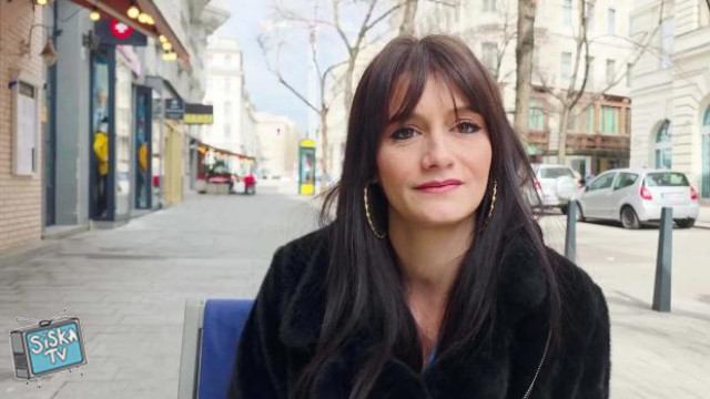  33 years old, medical secretary in Villefranche sur Mer!