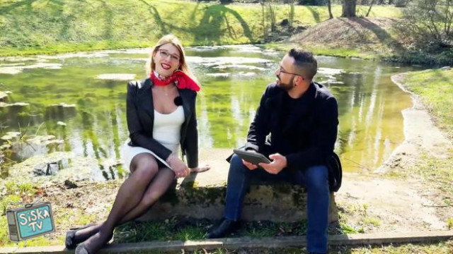  Red Lily never says no...