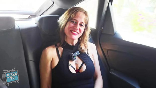 Lolly, 44 years old, an explosive trio for a naughty girl in search of thrills!