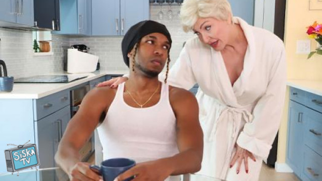 GILF 'Perks' Him Right Up DD White