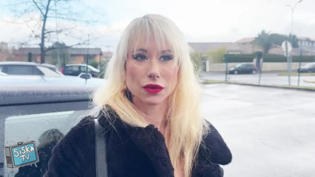 Emma, 45, wanted it in her ass!