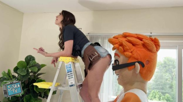 Amiee Cambridge Finds, Causes and Fixes Porn Dude's Leaks