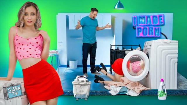 Fuck Me Outta Here! Russian Teen Gets Stuck and Fucked 